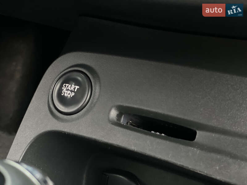 Позашляховик / Кросовер Renault Captur 2013 в Бердичеві фото 43 Позашляховик / Кросовер Renault Captur 2013 в Бердичеві