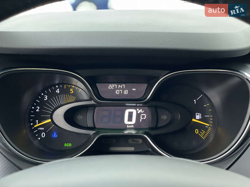 Позашляховик / Кросовер Renault Captur 2013 в Бердичеві фото 48 Позашляховик / Кросовер Renault Captur 2013 в Бердичеві