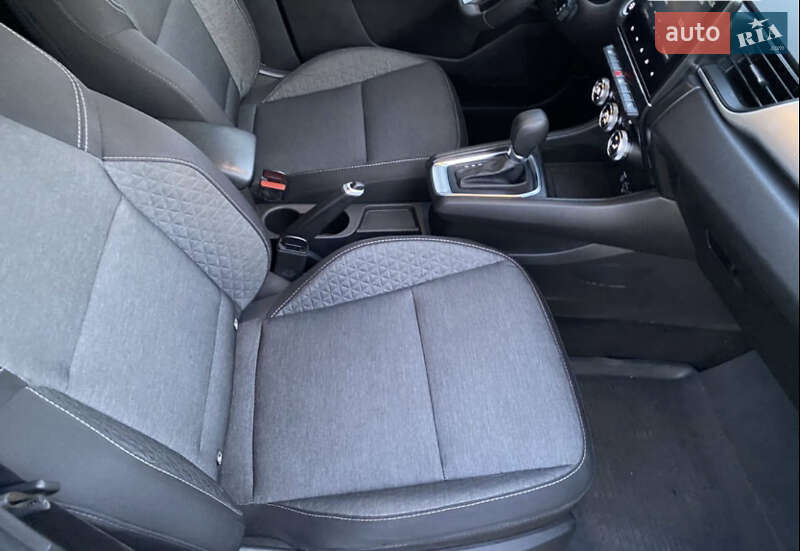 Позашляховик / Кросовер Renault Captur 2021 в Києві