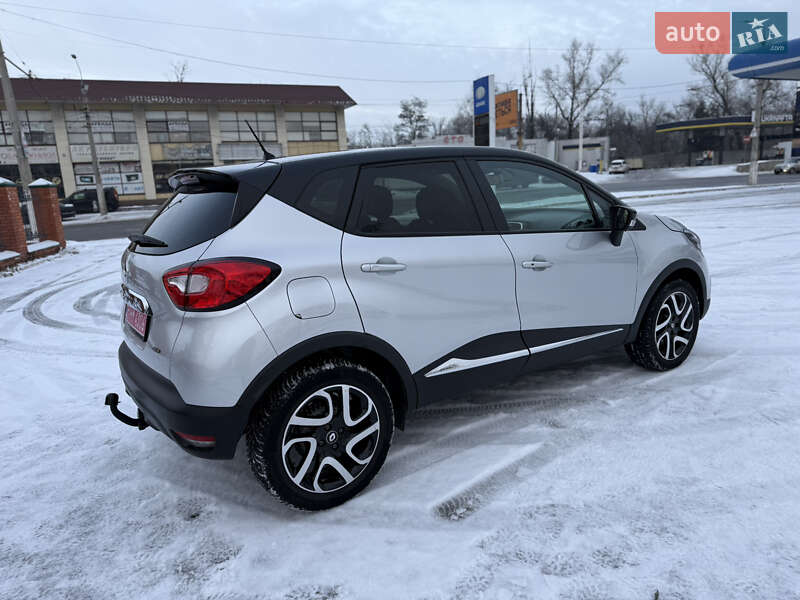 Внедорожник / Кроссовер Renault Captur 2016 в Днепре