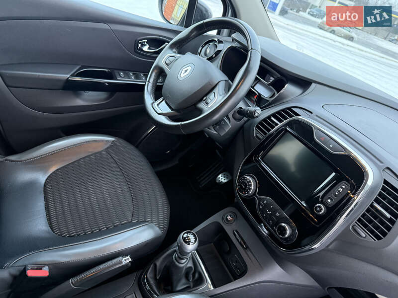 Внедорожник / Кроссовер Renault Captur 2016 в Днепре
