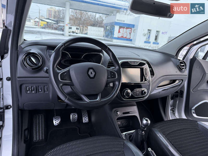 Внедорожник / Кроссовер Renault Captur 2016 в Днепре