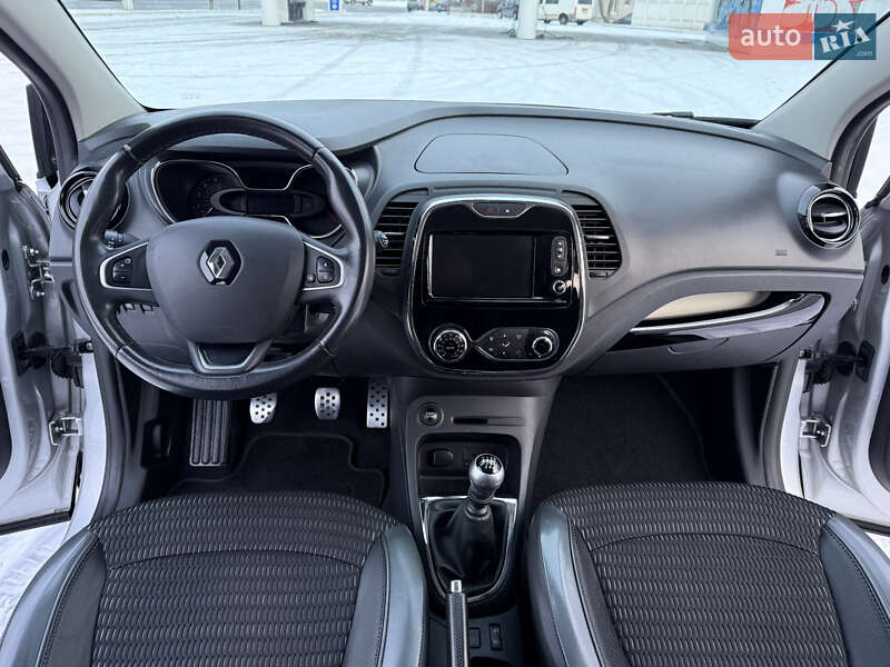 Внедорожник / Кроссовер Renault Captur 2016 в Днепре