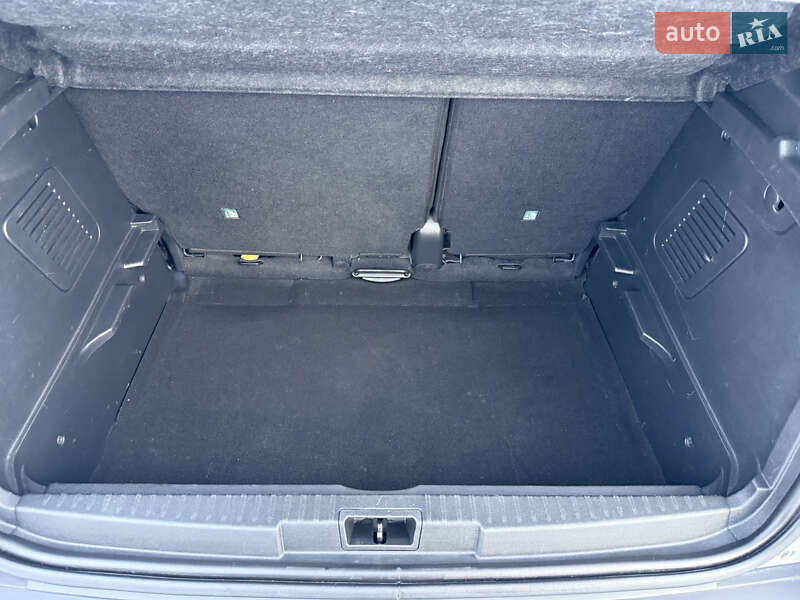 Внедорожник / Кроссовер Renault Captur 2016 в Днепре