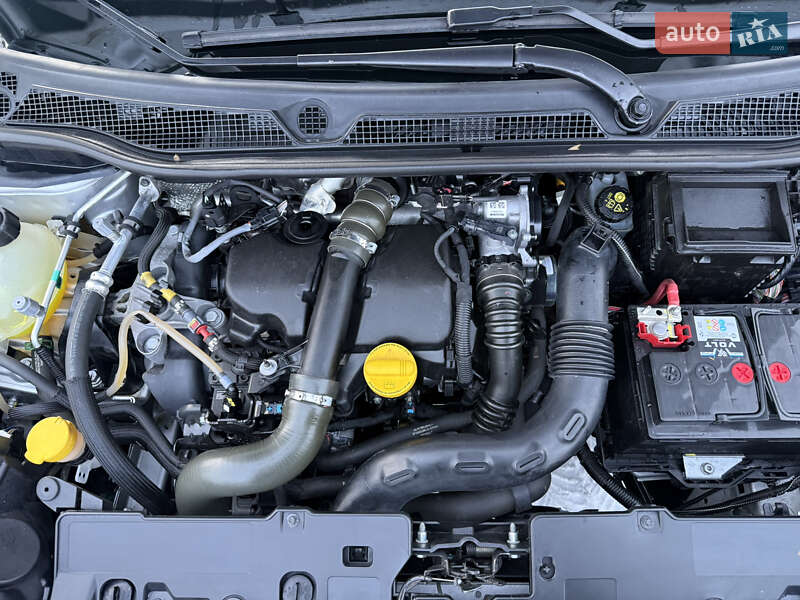 Внедорожник / Кроссовер Renault Captur 2016 в Днепре