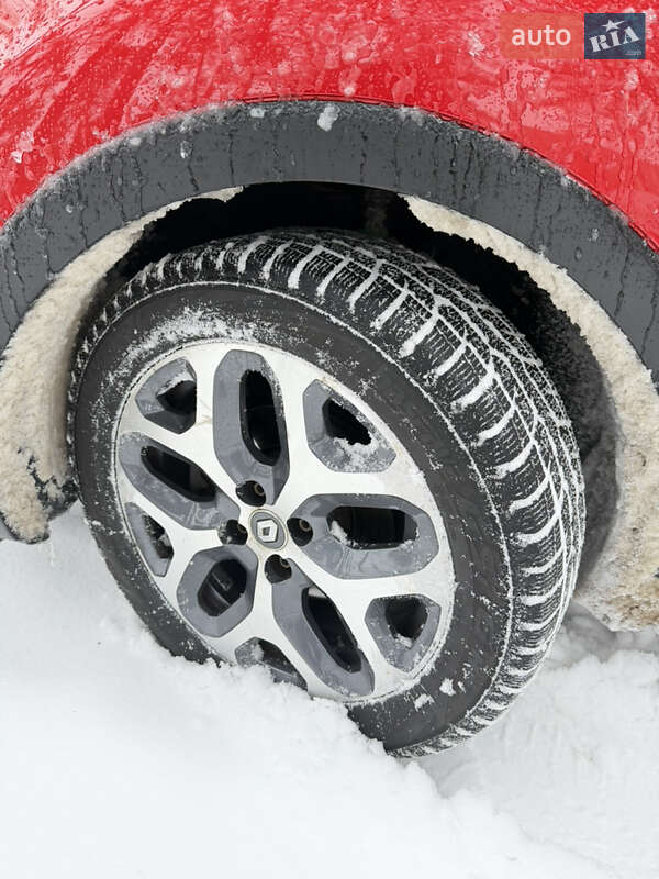 Внедорожник / Кроссовер Renault Captur 2017 в Чернигове