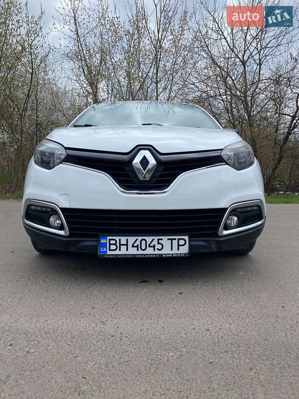 Внедорожник / Кроссовер Renault Captur 2015 в Великодолинском