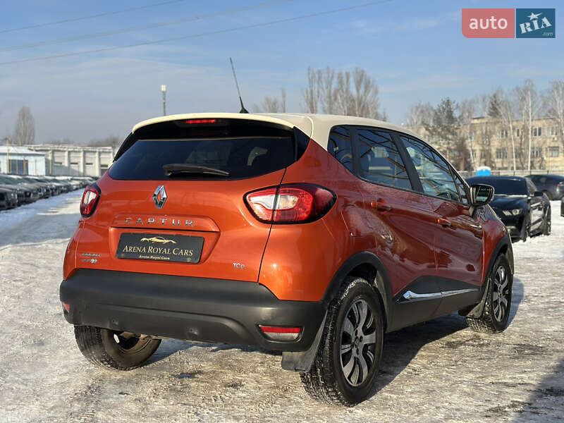 Позашляховик / Кросовер Renault Captur 2015 в Харкові