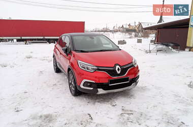 Позашляховик / Кросовер Renault Captur 2017 в Мостиській