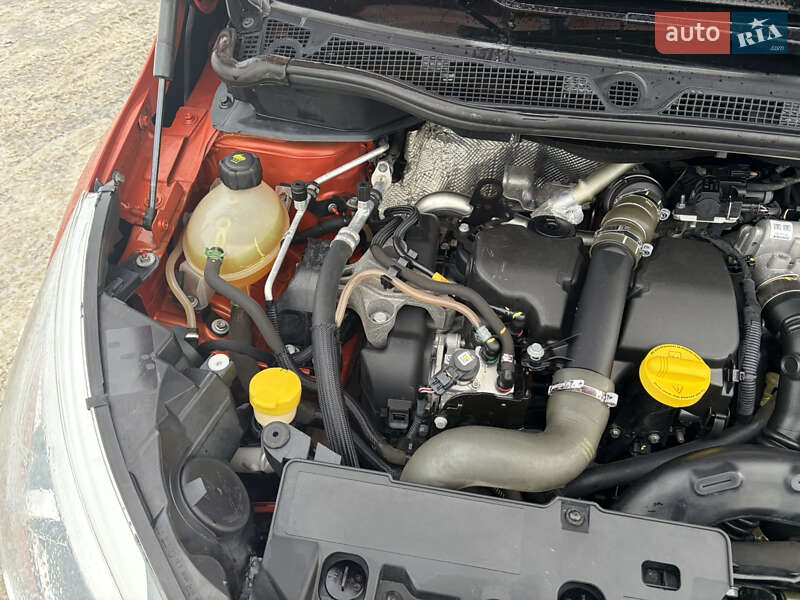 Внедорожник / Кроссовер Renault Captur 2016 в Днепре