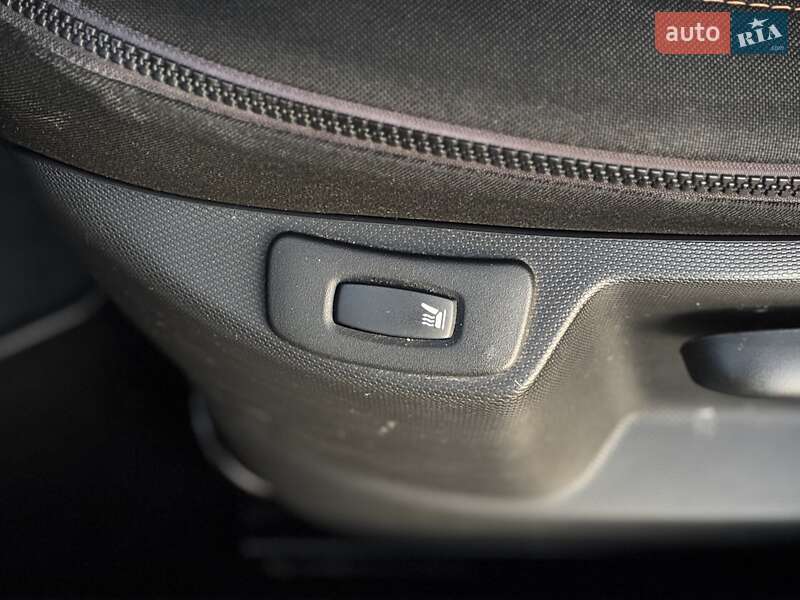 Позашляховик / Кросовер Renault Captur 2013 в Дніпрі