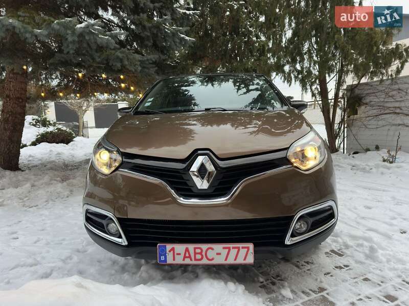 Позашляховик / Кросовер Renault Captur 2016 в Львові