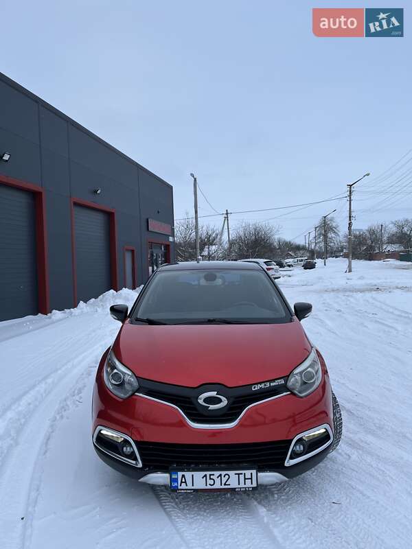 Внедорожник / Кроссовер Renault Captur 2015 в Барышевке