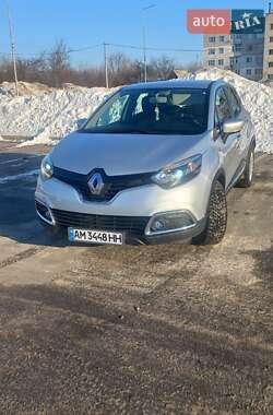 Позашляховик / Кросовер Renault Captur 2014 в Житомирі