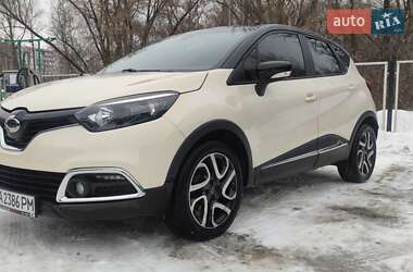 Позашляховик / Кросовер Renault Captur 2014 в Сумах
