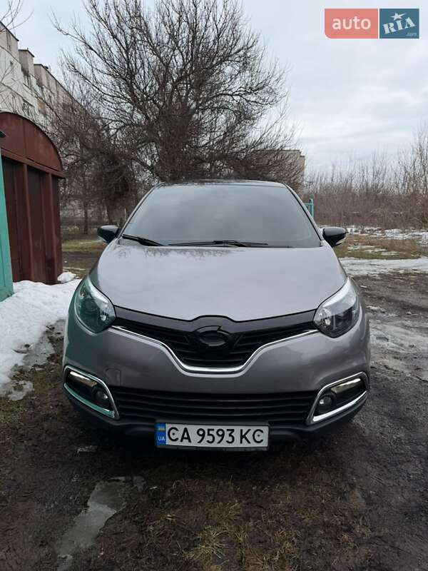 Позашляховик / Кросовер Renault Captur 2017 в Смілі