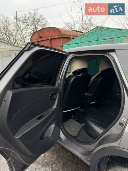 Позашляховик / Кросовер Renault Captur 2017 в Смілі