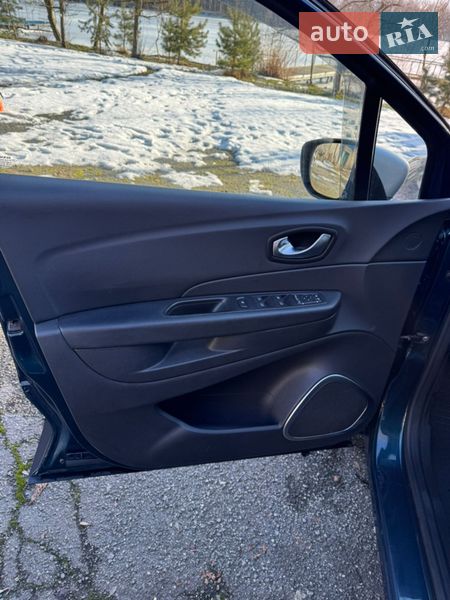 Позашляховик / Кросовер Renault Captur 2018 в Хмельницькому