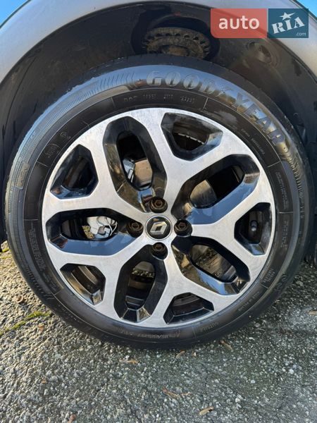 Позашляховик / Кросовер Renault Captur 2018 в Хмельницькому