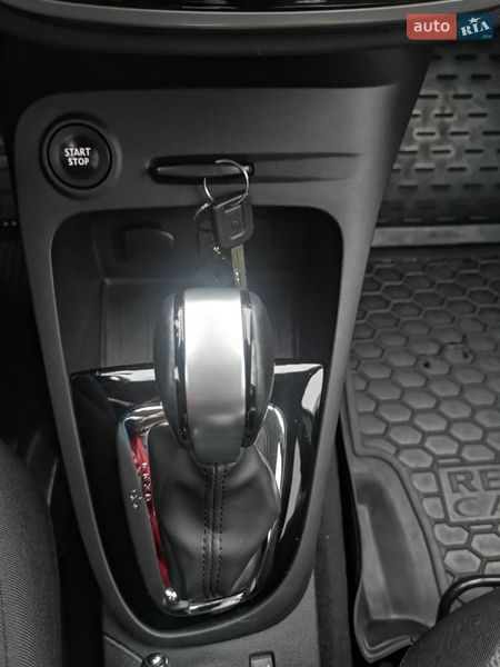 Позашляховик / Кросовер Renault Captur 2016 в Вишгороді