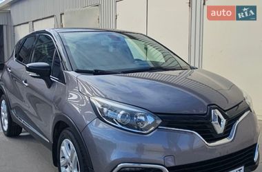 Позашляховик / Кросовер Renault Captur 2016 в Кам'янці-Бузькій