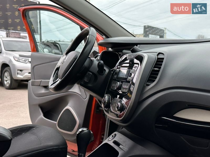 Внедорожник / Кроссовер Renault Captur 2015 в Харькове
