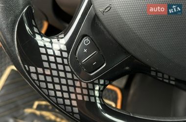 Внедорожник / Кроссовер Renault Captur 2015 в Харькове