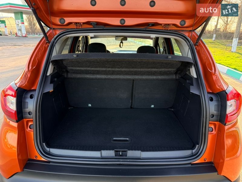 Внедорожник / Кроссовер Renault Captur 2015 в Краснограде