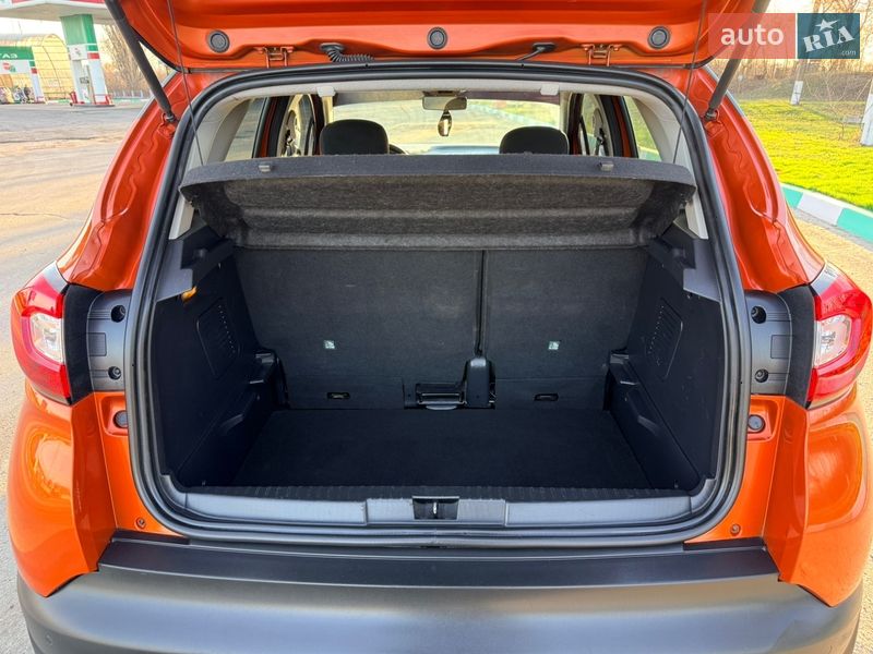 Внедорожник / Кроссовер Renault Captur 2015 в Краснограде