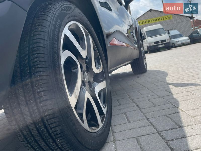 Позашляховик / Кросовер Renault Captur 2015 в Запоріжжі