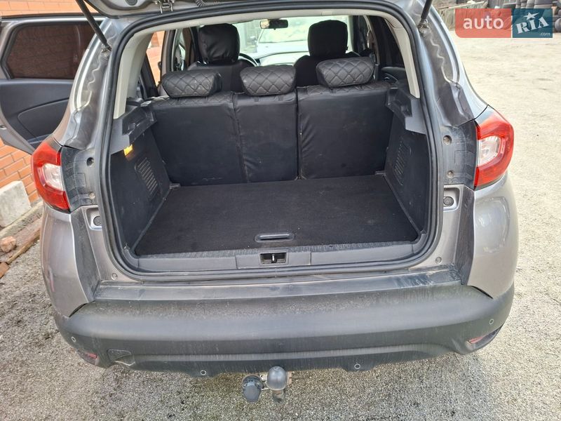 Позашляховик / Кросовер Renault Captur 2016 в Житомирі