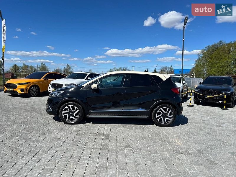 Позашляховик / Кросовер Renault Captur 2015 в Івано-Франківську