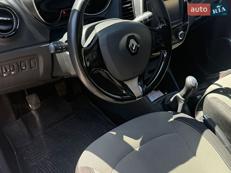 Позашляховик / Кросовер Renault Captur 2013 в Запоріжжі