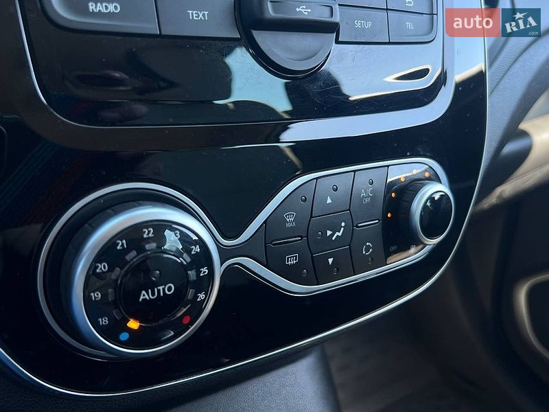 Внедорожник / Кроссовер Renault Captur 2019 в Одессе