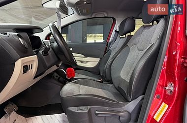 Внедорожник / Кроссовер Renault Captur 2017 в Одессе
