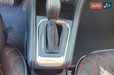 Позашляховик / Кросовер Renault Captur 2021 в Смілі