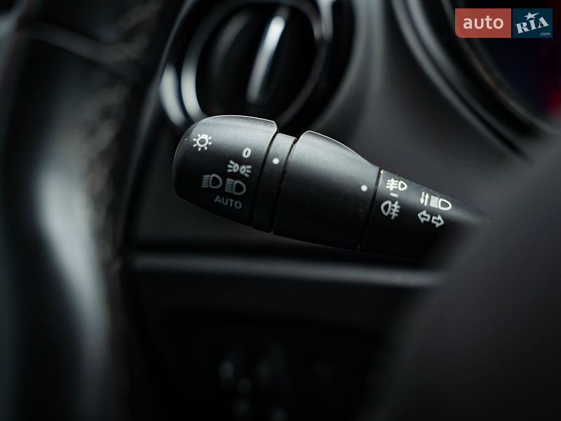 Внедорожник / Кроссовер Renault Captur 2019 в Киеве