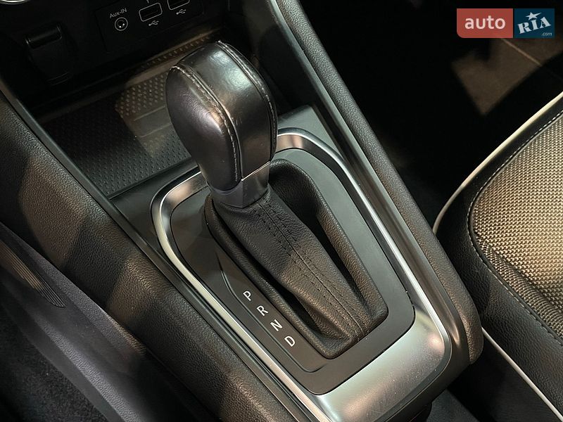 Внедорожник / Кроссовер Renault Captur 2021 в Одессе