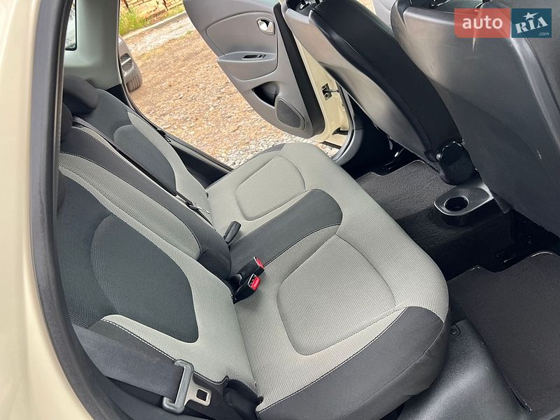 Позашляховик / Кросовер Renault Captur 2014 в Бродах фото 35 Позашляховик / Кросовер Renault Captur 2014 в Бродах