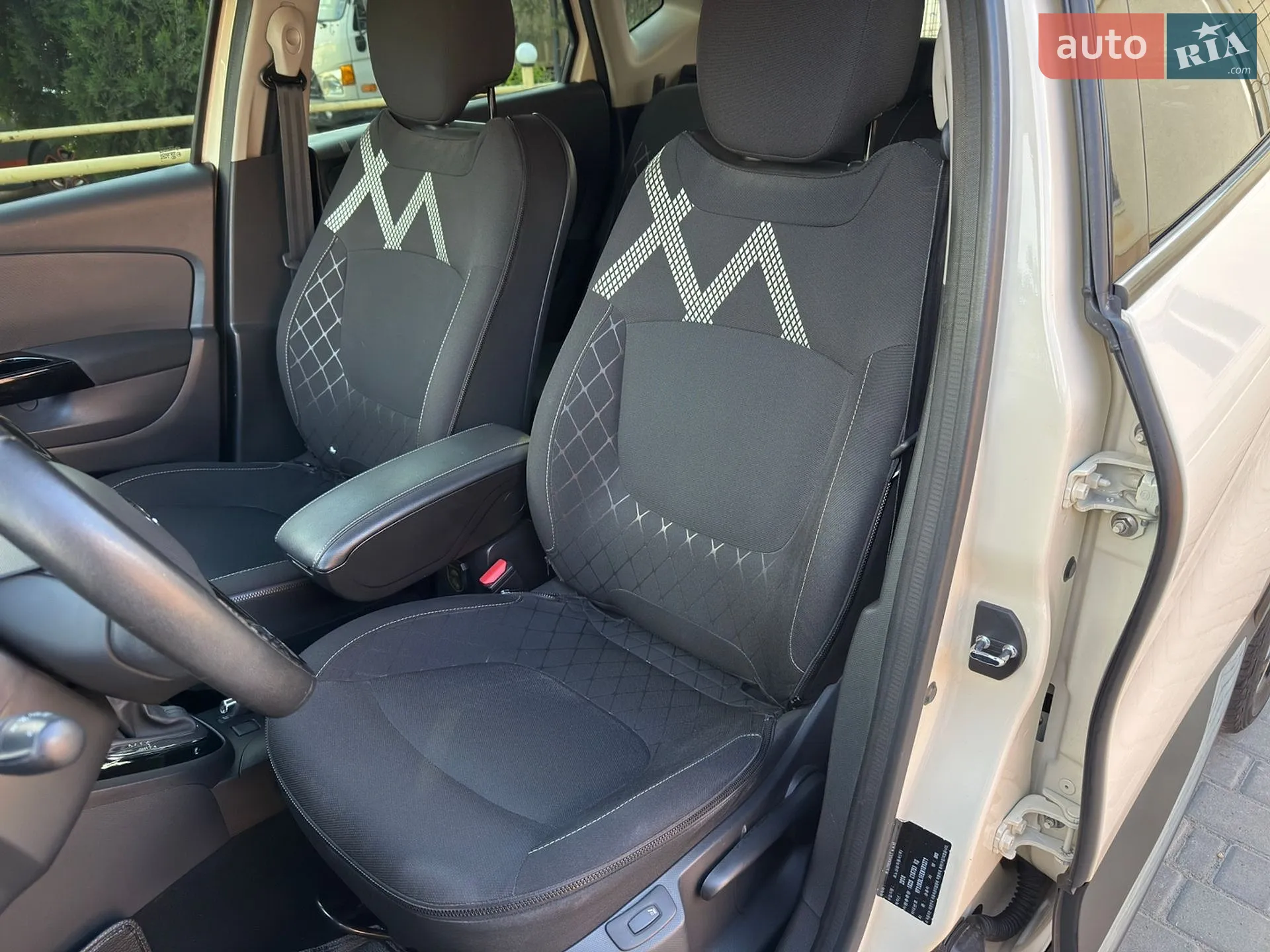 2014 Renault Captur - мініатюра 6