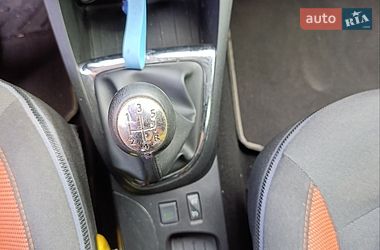 Внедорожник / Кроссовер Renault Captur 2014 в Помошной