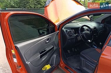 Внедорожник / Кроссовер Renault Captur 2014 в Помошной