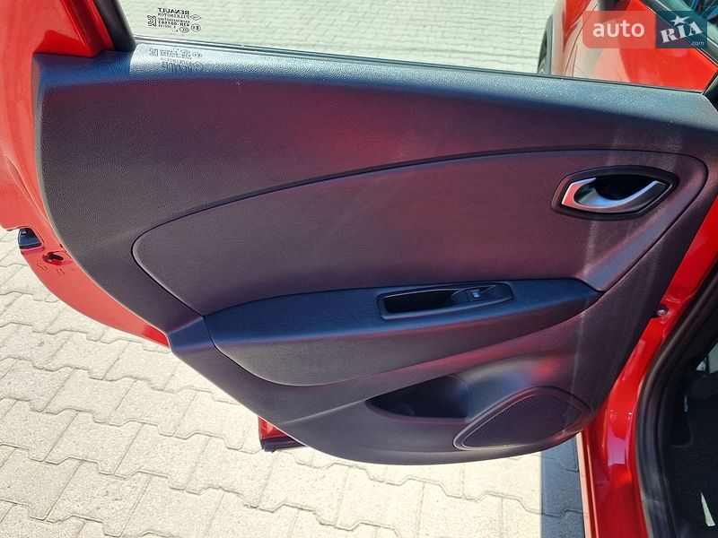 Позашляховик / Кросовер Renault Captur 2019 в Чернівцях фото 24 Позашляховик / Кросовер Renault Captur 2019 в Чернівцях