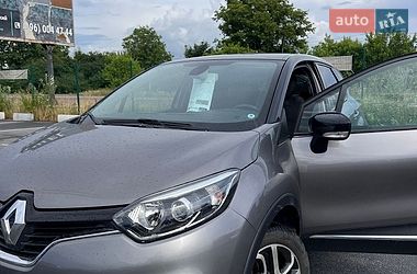 Позашляховик / Кросовер Renault Captur 2016 в Житомирі