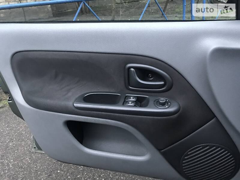 Седан Renault Clio Symbol 2008 в Києві