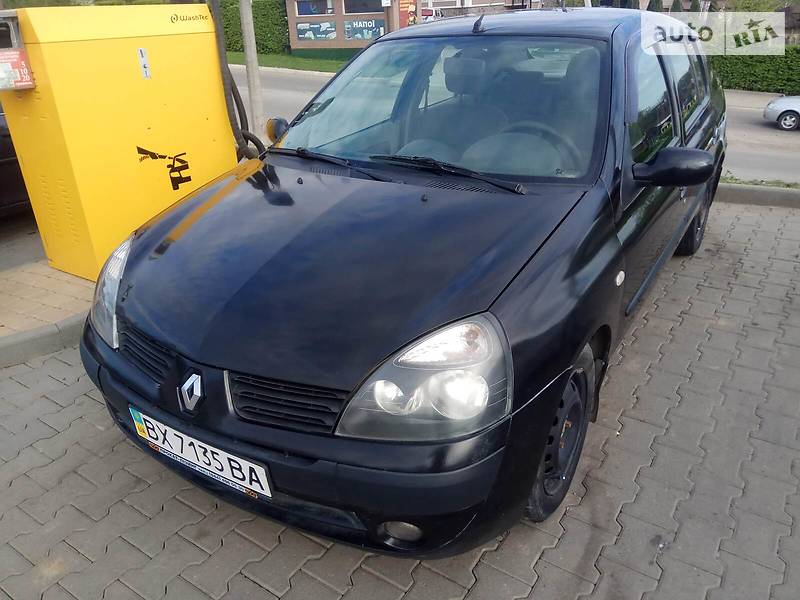 Седан Renault Clio Symbol 2005 в Черновцах