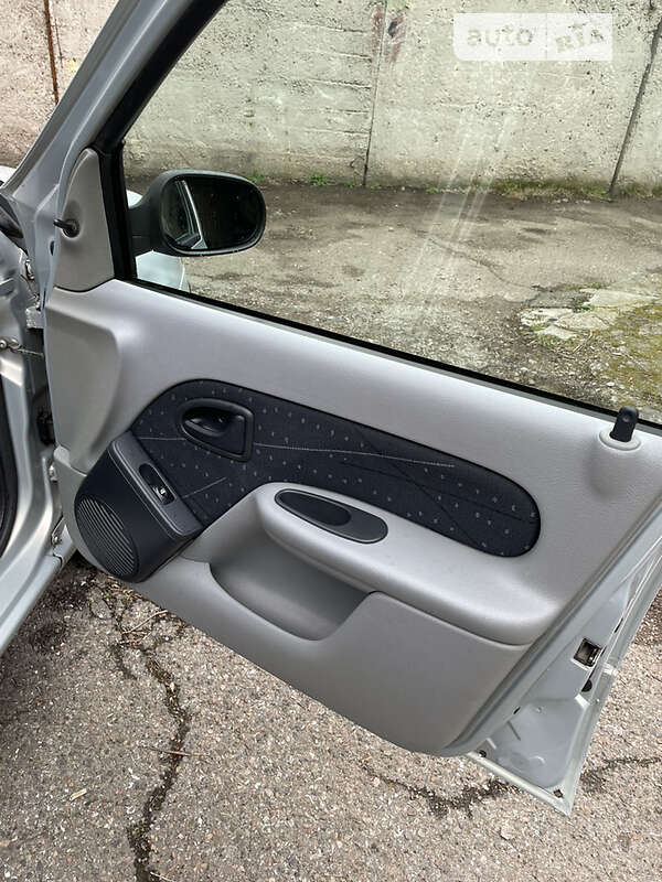 Седан Renault Clio Symbol 2003 в Одессе