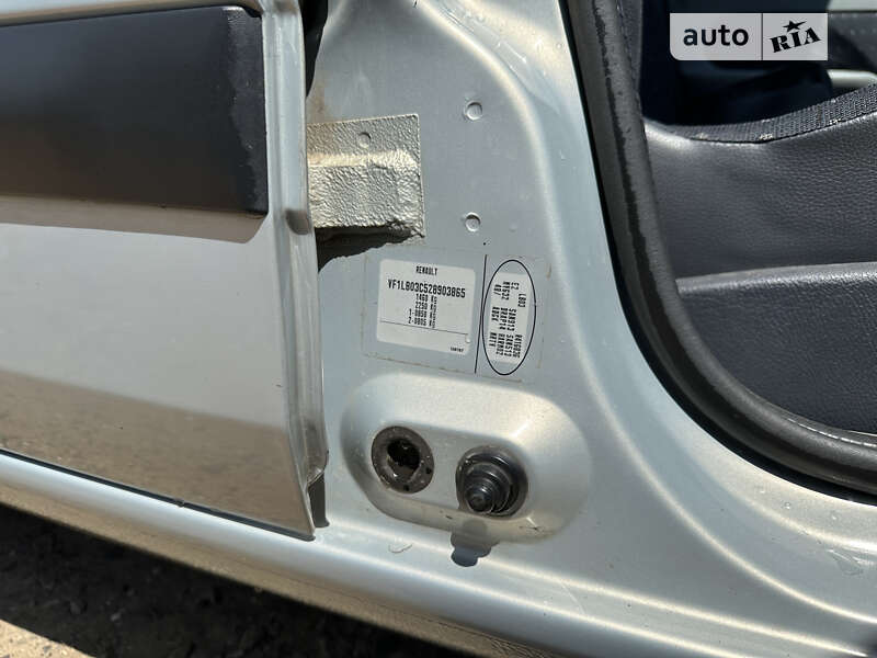 Седан Renault Clio Symbol 2003 в Одессе