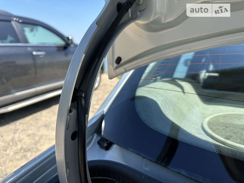 Седан Renault Clio Symbol 2003 в Одессе