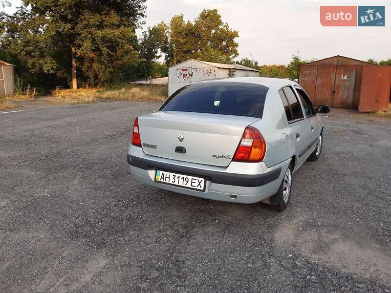 Седан Renault Clio Symbol 2003 в Киеве фото 4 Седан Renault Clio Symbol 2003 в Киеве